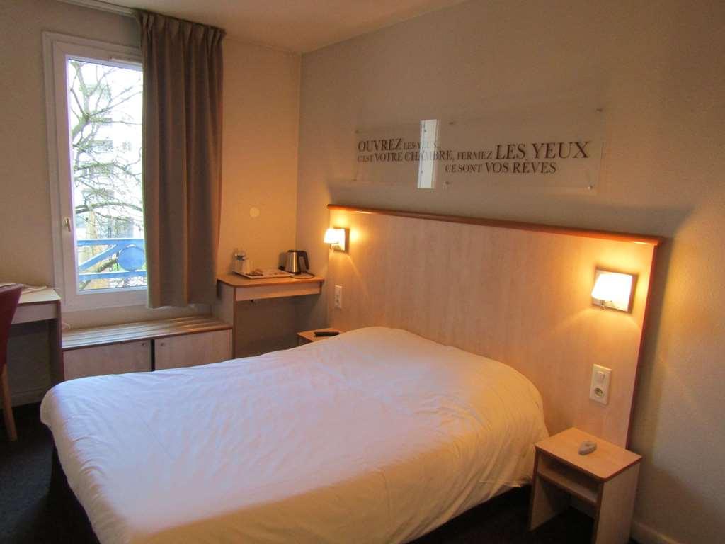 Ibis Styles Lyon Croix Rousse Hotel Стая снимка