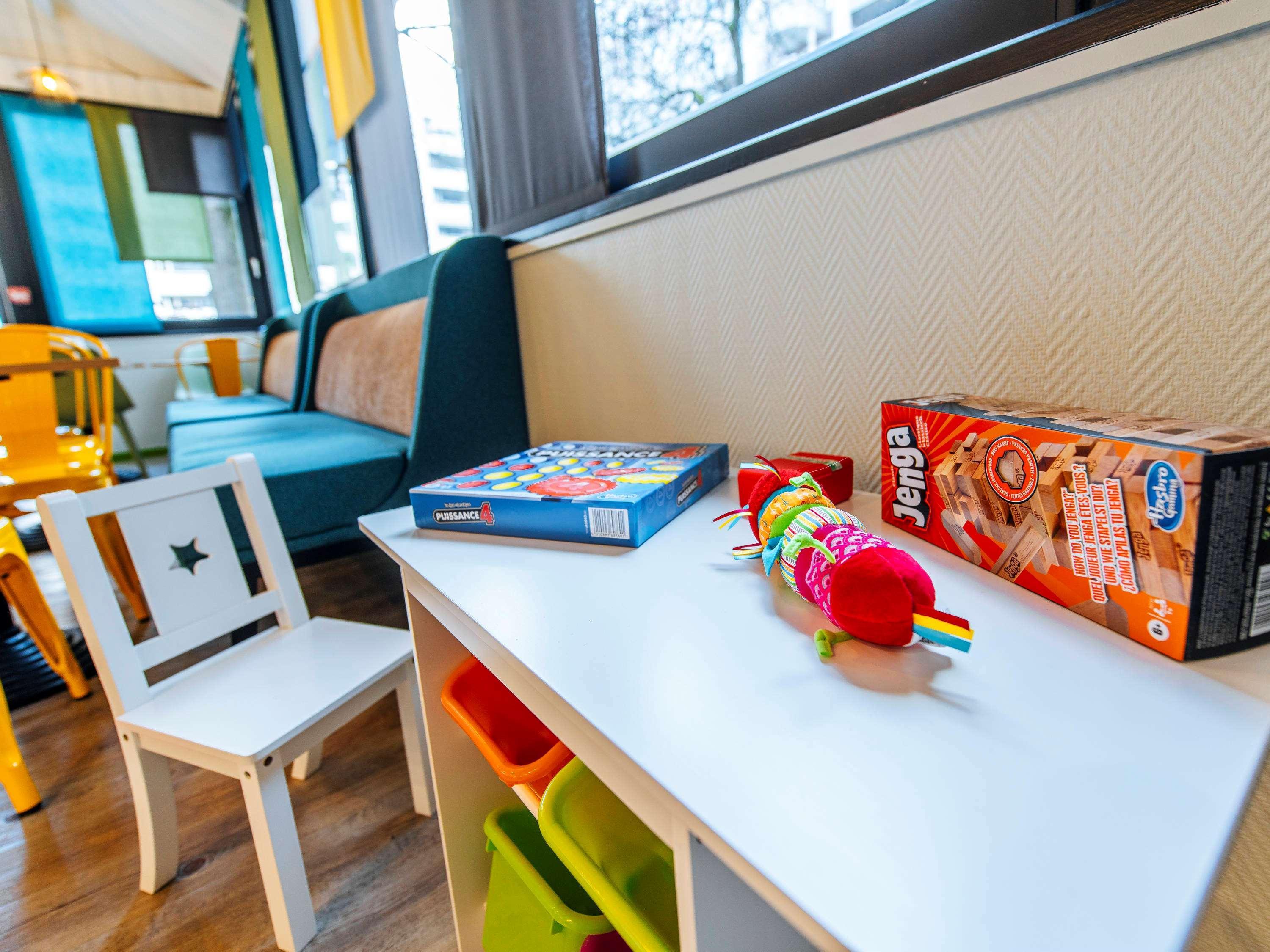 Ibis Styles Lyon Croix Rousse Hotel Екстериор снимка