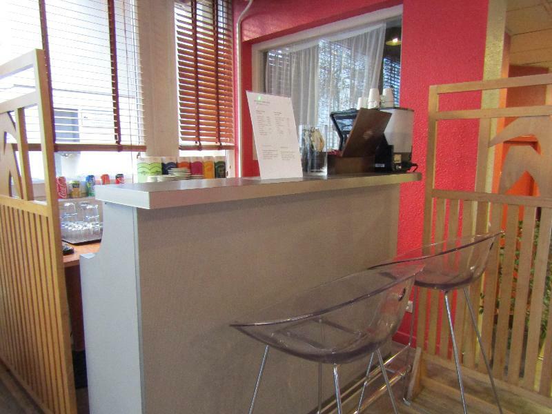 Ibis Styles Lyon Croix Rousse Hotel Екстериор снимка