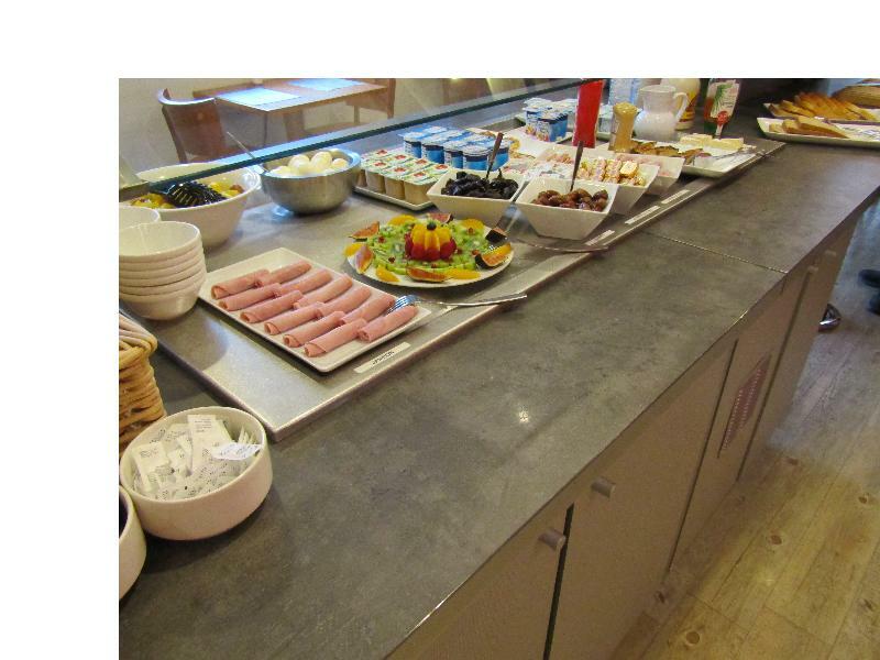 Ibis Styles Lyon Croix Rousse Hotel Екстериор снимка